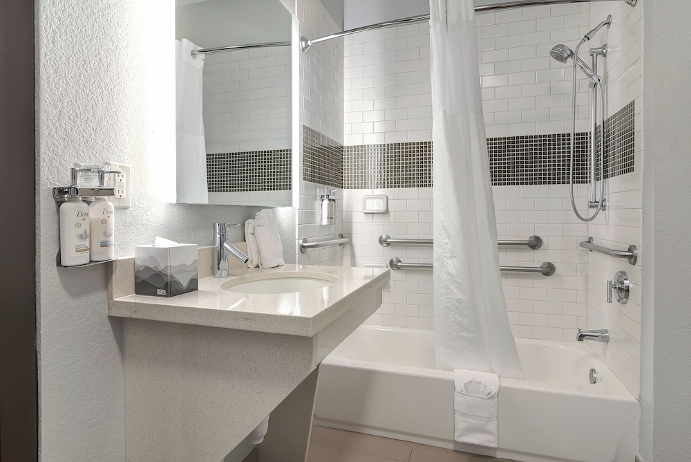 Staybridge Suites Longview by IHG - photo 41