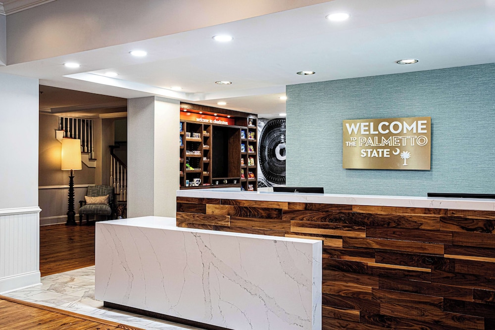 Hampton Inn & Suites Charleston West Ashley - photo 4