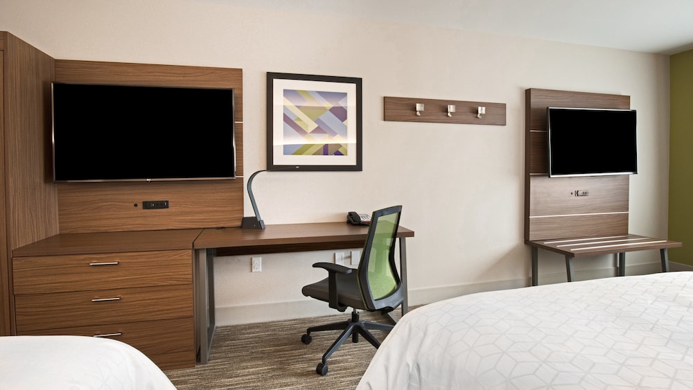 Holiday Inn Express & Suites Racine by IHG - photo 15