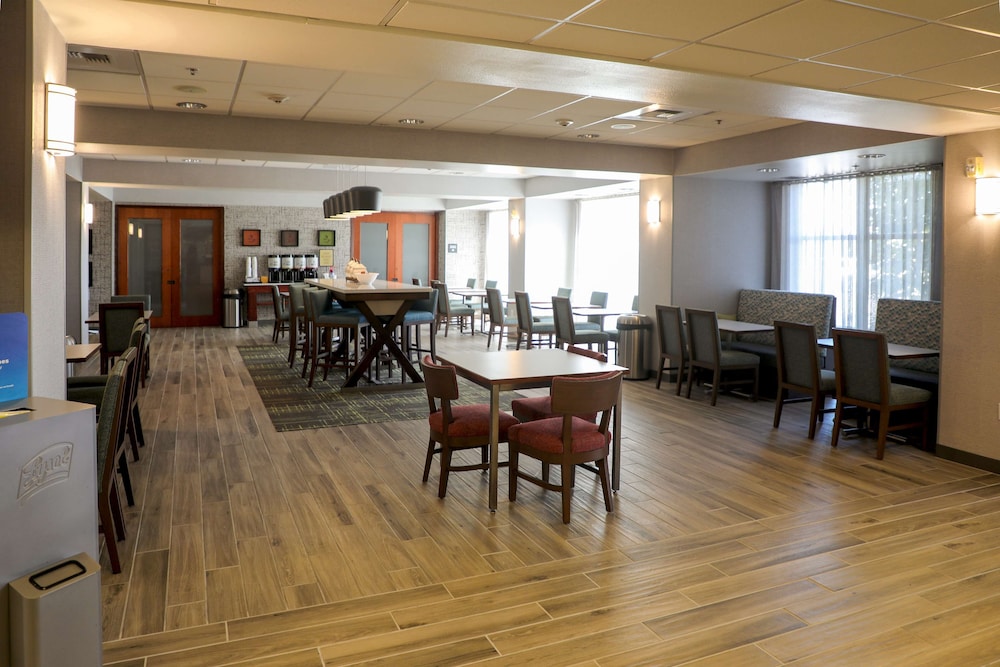 Hampton Inn Ellensburg - photo 31