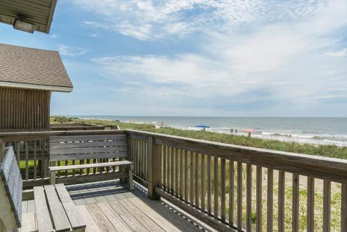 Another Beach Experience by Oak Island Accommodations - photo 5