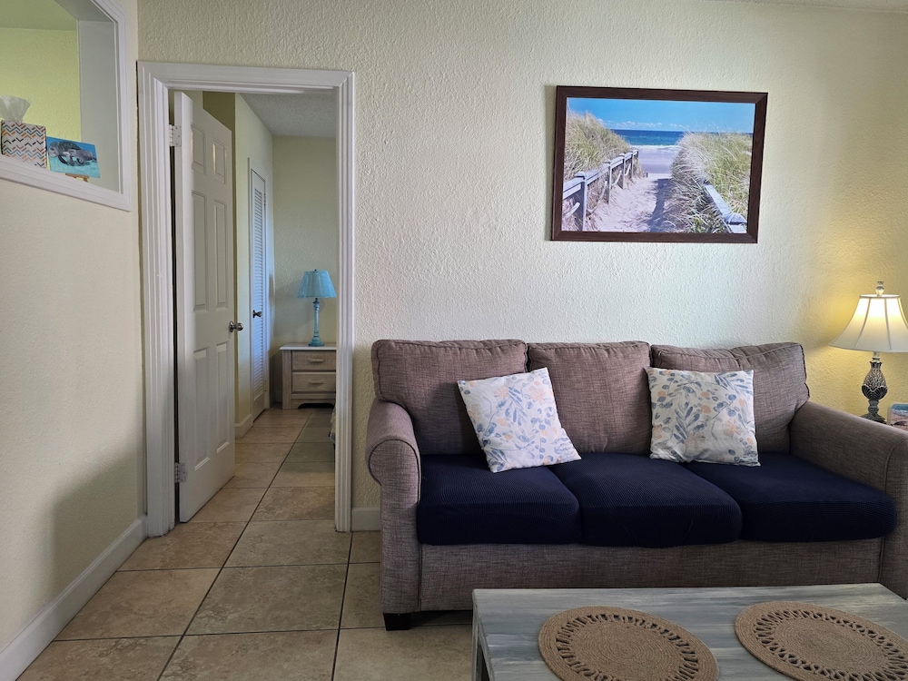 Sea Scape Oceanfront Motel - photo 17