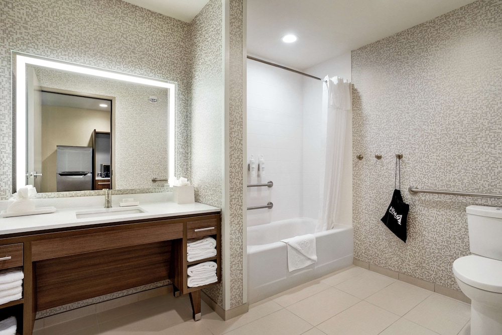 Home2 Suites by Hilton Minneapolis University Area - photo 18