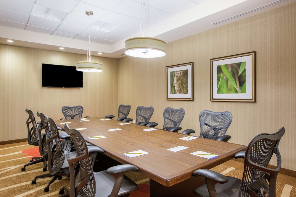 Hilton Garden Inn Olympia - photo 28