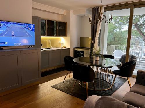 Via Mille House New Trilocale Riccione Centro — 4-Star Luxury Hotel in Riccione, Italy