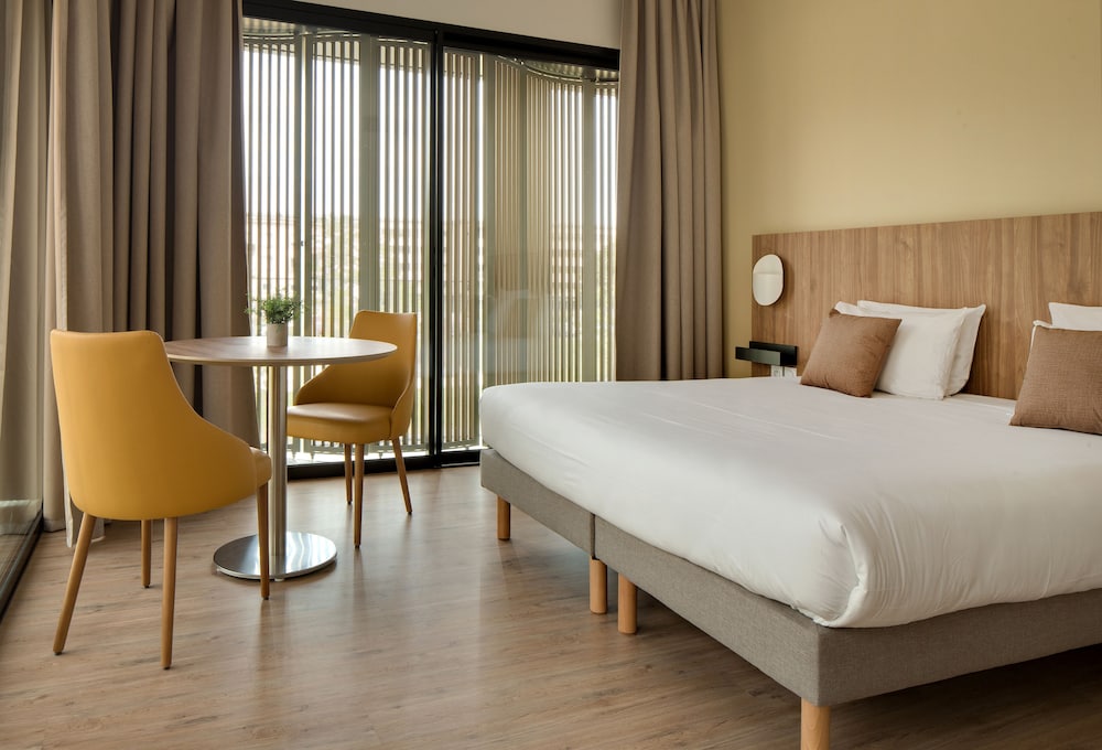 Villa Thermae Nancy — 4-Star Luxury Hotel in Nancy, France