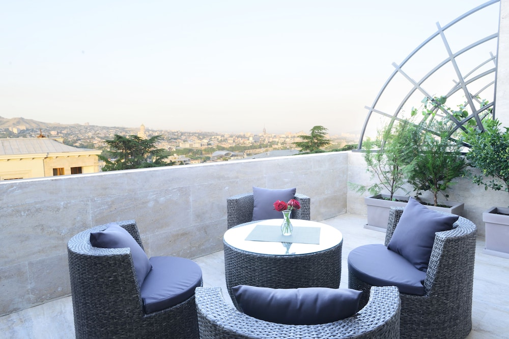 Citrus Hotel