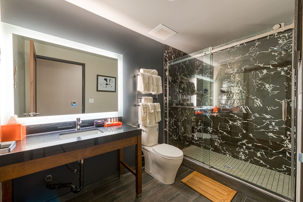 Hotel Lexen Newhall - photo 38