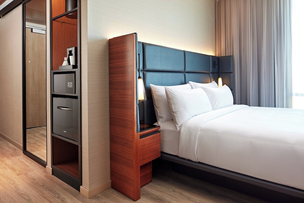 AC Hotel by Marriott San Jose Santa Clara - photo 21
