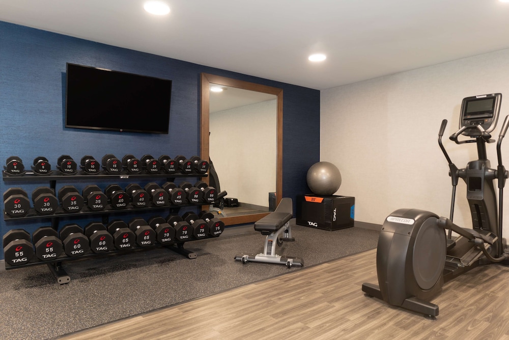 Hampton Inn & Suites St. Louis Chesterfield - photo 53