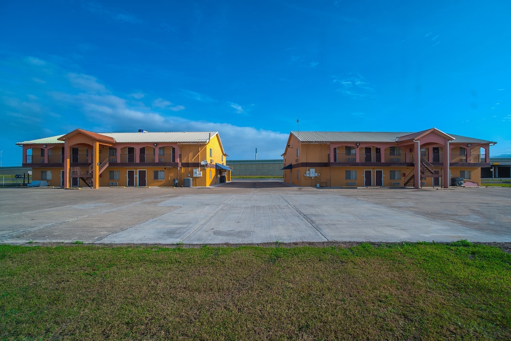 Texas Inn San Benito near Harlingen - photo 58