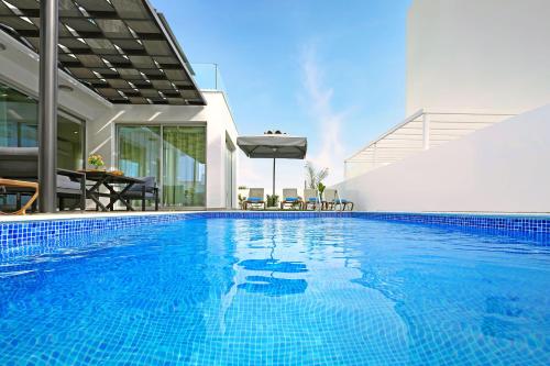 Villa Napa Blu