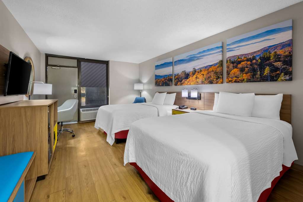 Days Inn by Wyndham Raleigh Midtown - photo 33