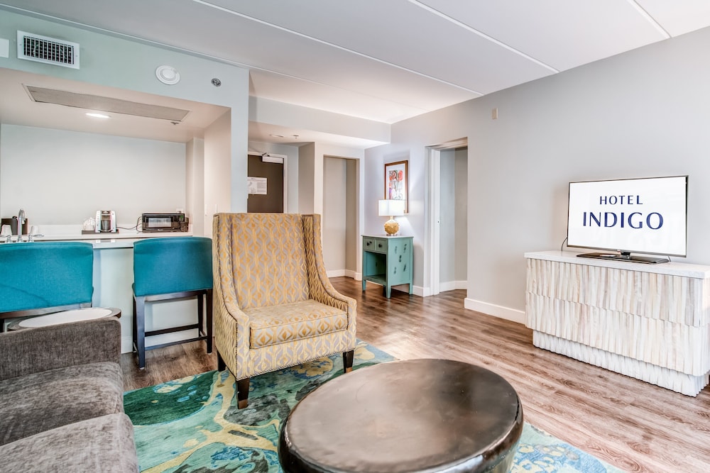 Hotel Indigo Atlanta Vinings by IHG - photo 12