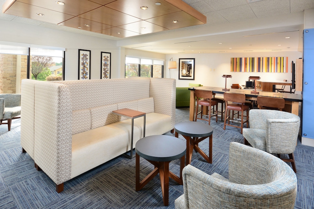 Holiday Inn Express & Suites Raleigh Durham Airport at RTP by IHG - photo 50