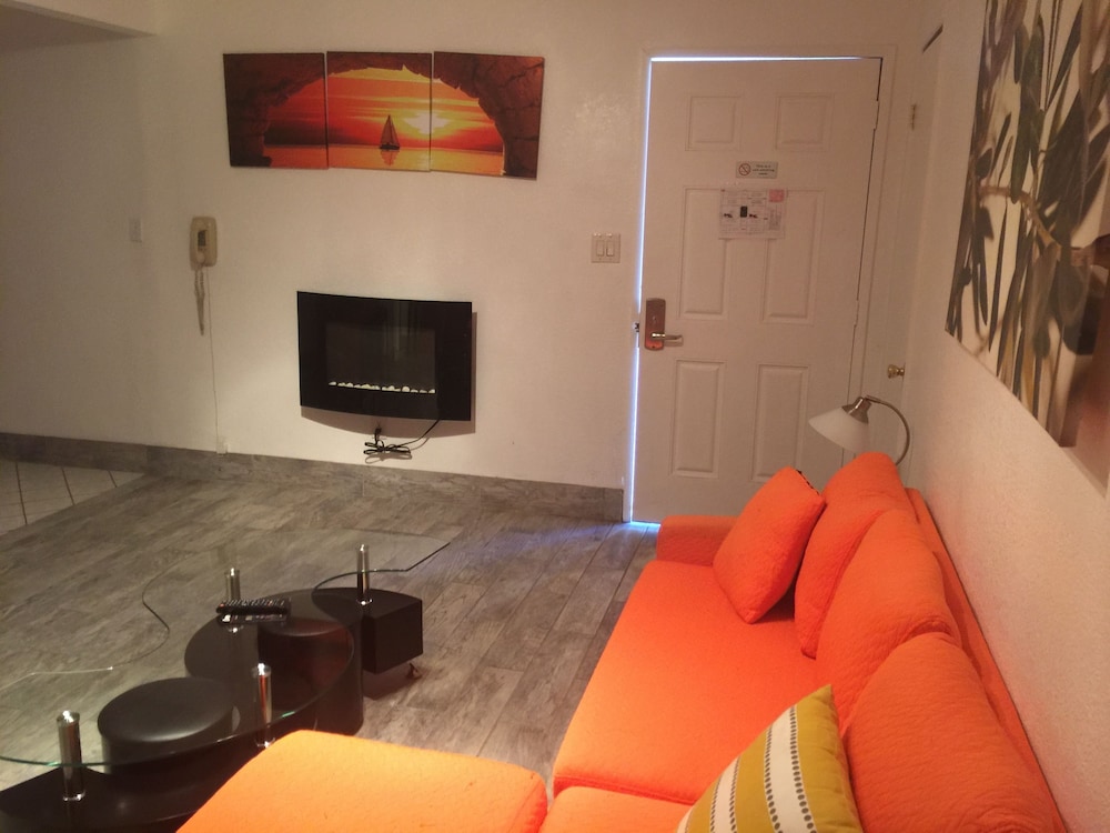 Tradewinds Airport Hotel - photo 20