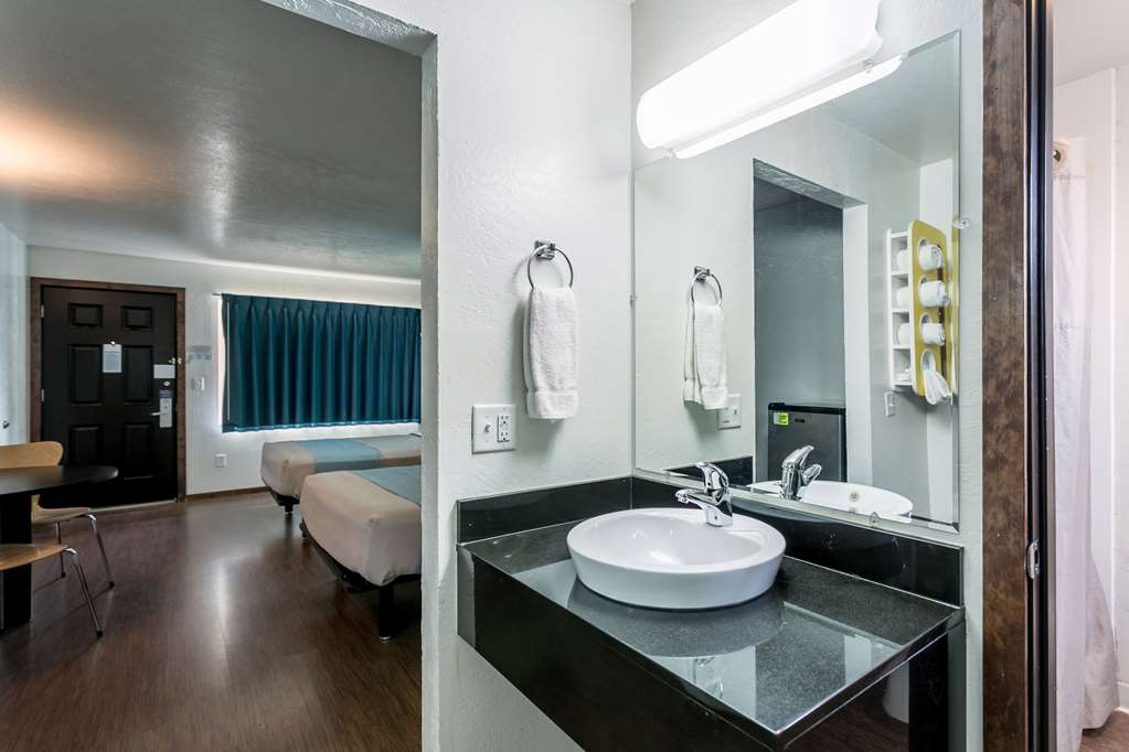 Motel 6 University Missoula - photo 17