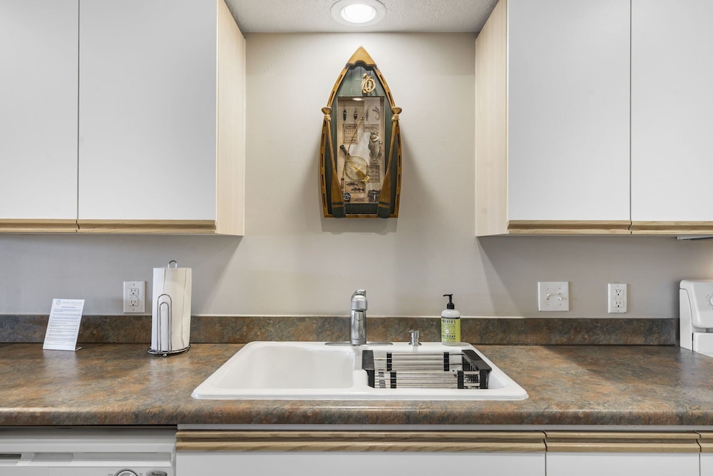 Cozy Family Resort Getaway - photo 11