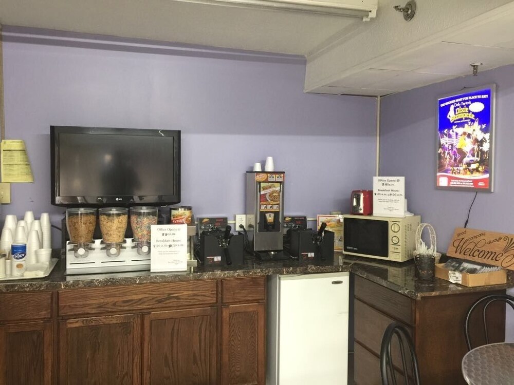 Bear Mount Inn & Suites - photo 60