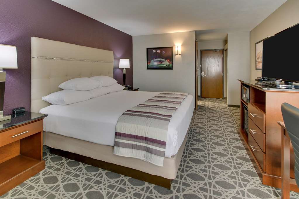 Drury Inn & Suites Poplar Bluff - photo 23