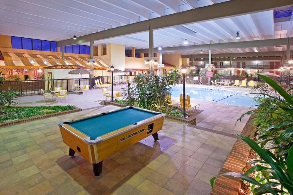 Ramada by Wyndham Indiana - photo 16