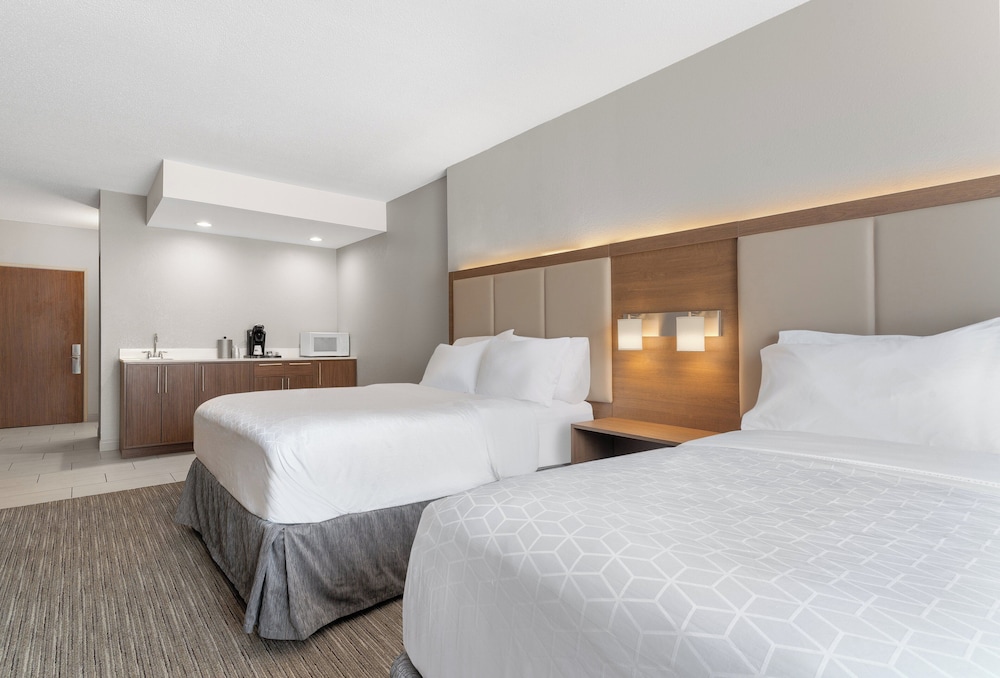 Holiday Inn Express Coralville by IHG - photo 24