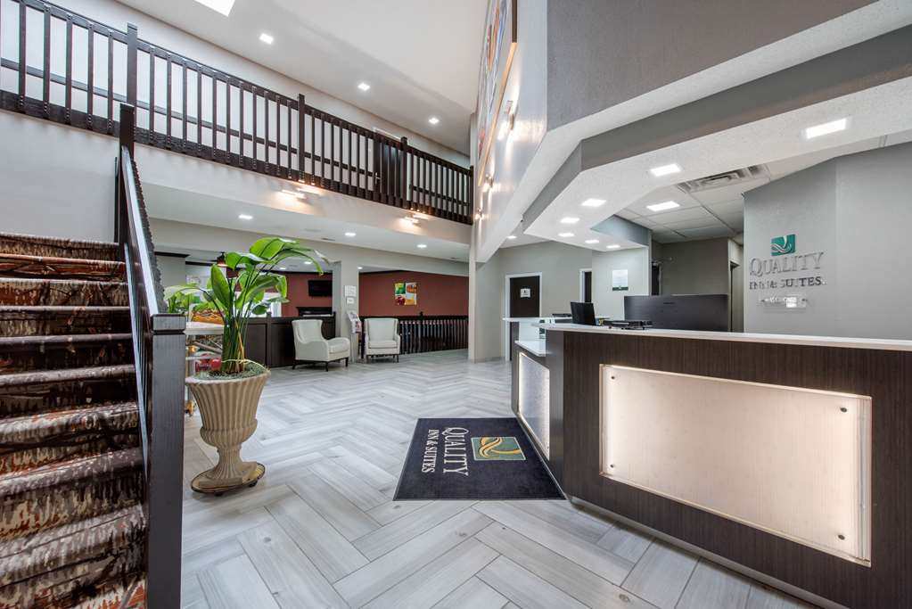 Quality Inn & Suites Brownsburg Indianapolis West - photo 3