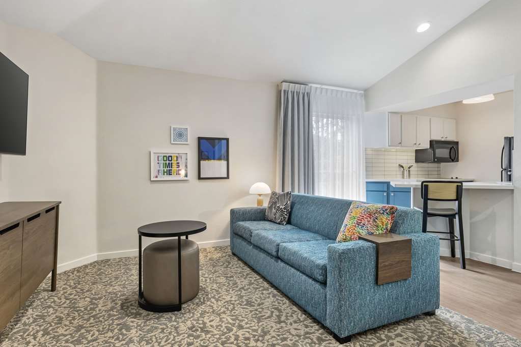 Sonesta ES Suites Torrance Redondo Beach - photo 8