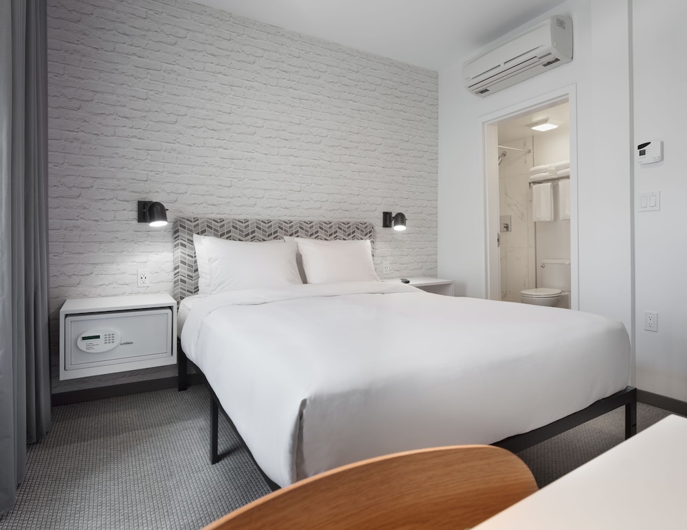 Hotel Hive - photo 20