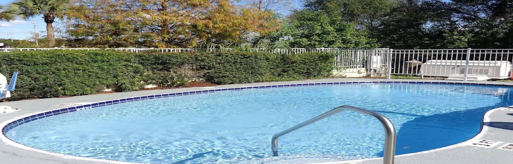 Ruskin Inn Hotel - photo 37