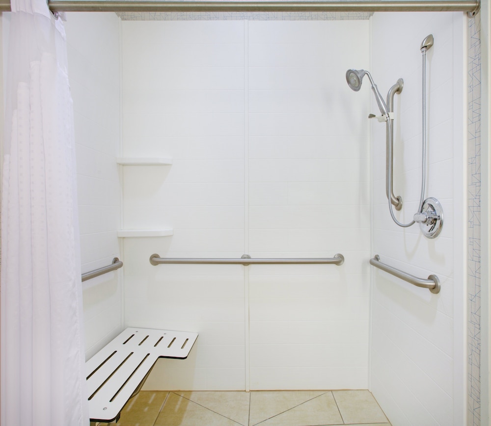 Holiday Inn Express & Suites Burleson Ft. Worth by IHG - photo 8