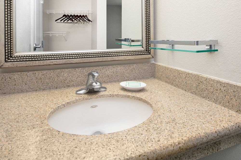 Residence Inn Newport News Airport - photo 5