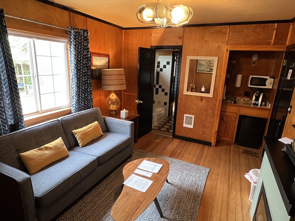 Anchor Inn Resort - photo 25