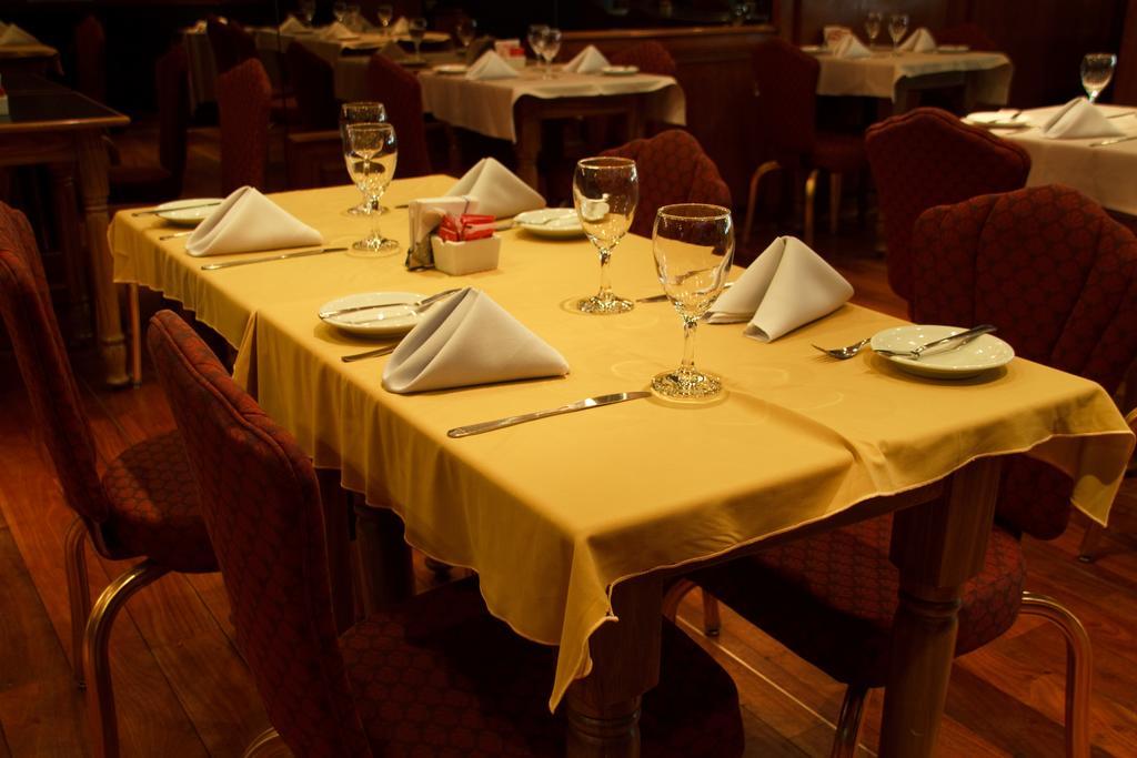 Bauen Hotel — hotel in Balvanera