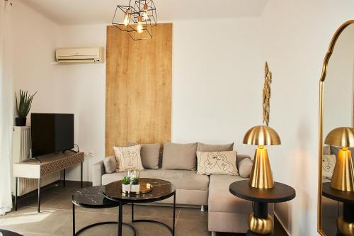 Golden Apartment by BiNoBi — 4-Star Luxury Hotel in Thessaloniki, Greece