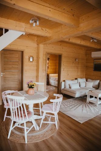 House Polesie — 4-Star Luxury Hotel in Urszulin, Poland