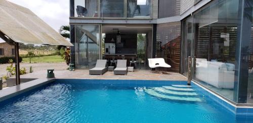 Casa Frente Al Mar El Paraiso Cojimies — 5-Star Luxury Hotel in Pedernales, Ecuador