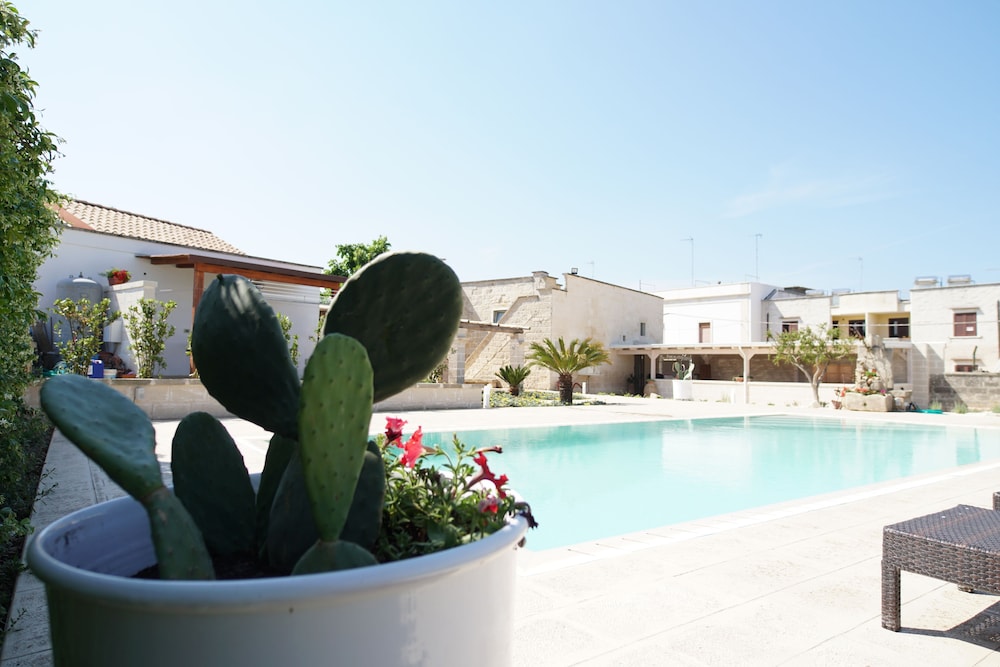 Il Giardino Del Tiglio — hotel in Uggiano La Chiesa