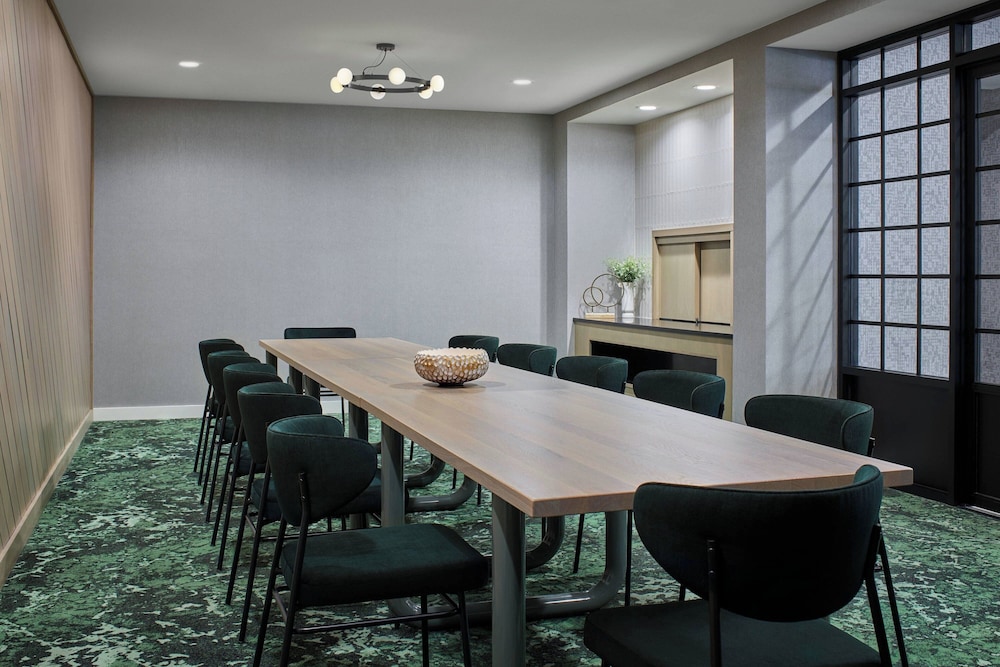 Delta Hotels by Marriott Muskegon Convention Center - photo 33