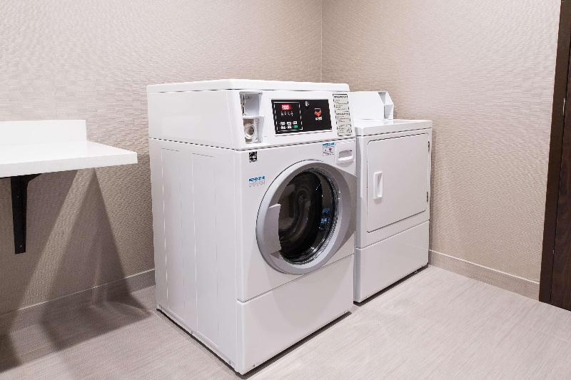 Hampton Inn & Suites Fayetteville - photo 3