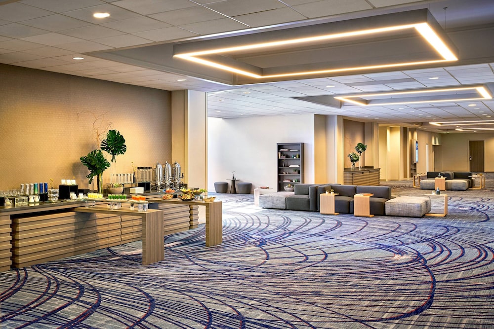 Los Angeles Airport Marriott - photo 74
