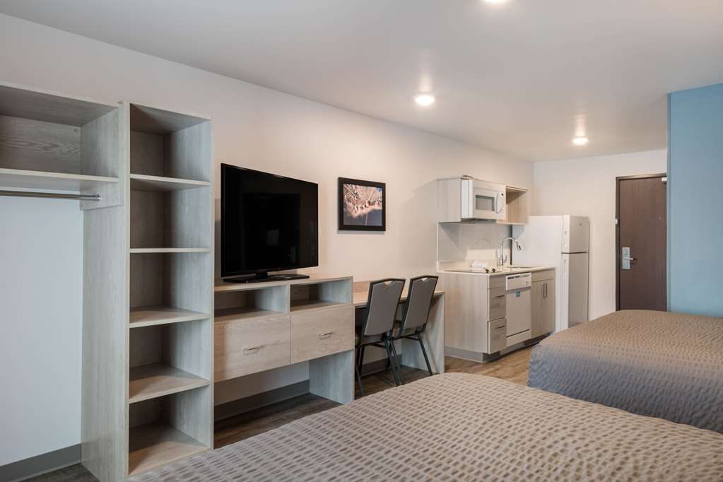 WoodSpring Suites Concord Charlotte Speedway - photo 17