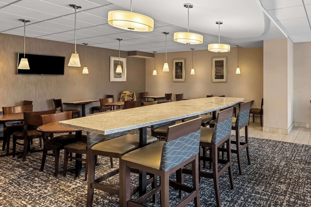 SureStay Hotel by Best Western SeaTac Airport North - photo 44