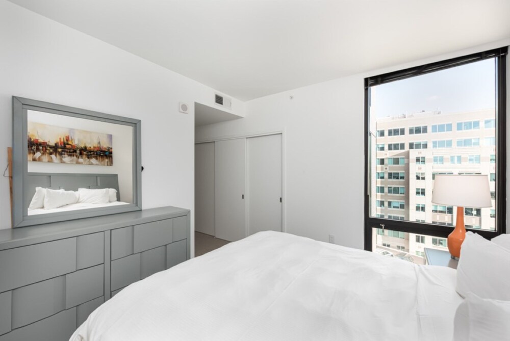 Global Luxury Suites at Reston Town Center - photo 46