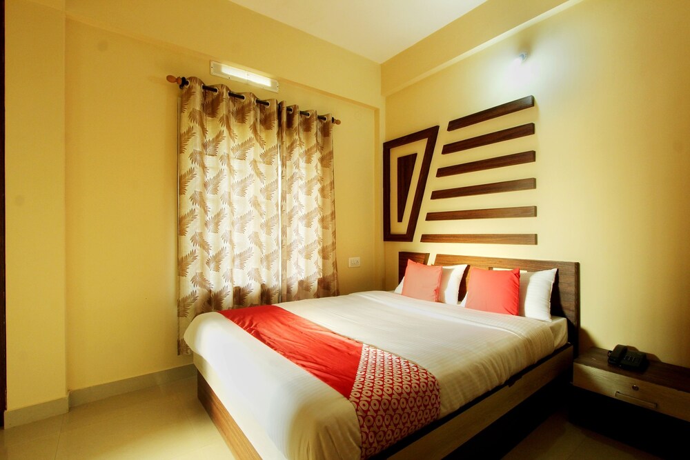 Oyo 22514 Live Inn — hotel in Virarajendrapet