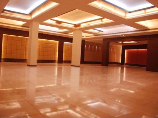 Hotel Interior/Public Areas