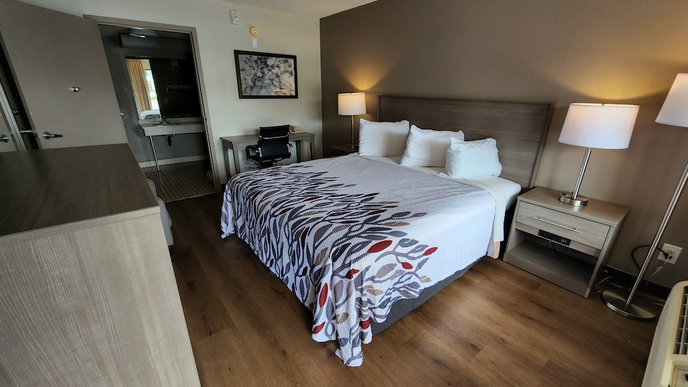 Red Roof Inn Perry - photo 11