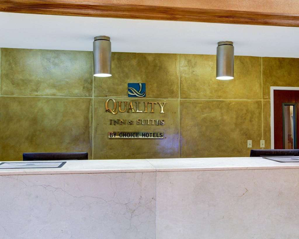 Quality Inn & Suites Airport - photo 4