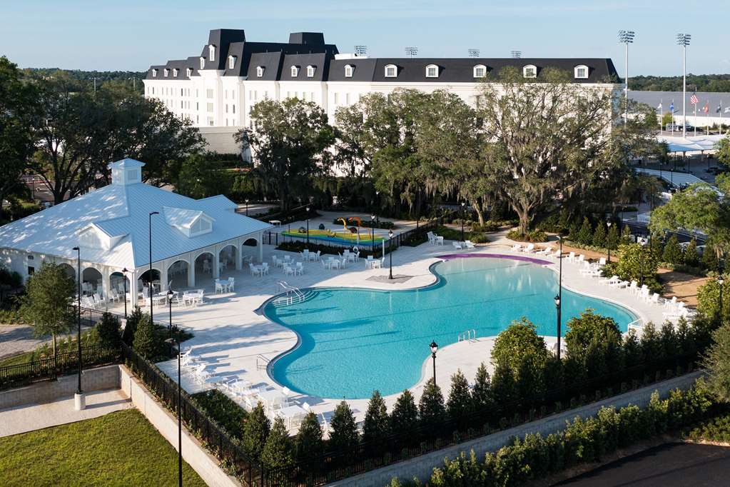 The Equestrian Hotel - photo 6