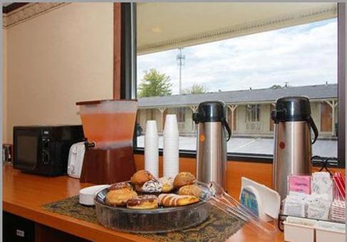 Americas Best Value Inn & Suites Warren Detroit - photo 16